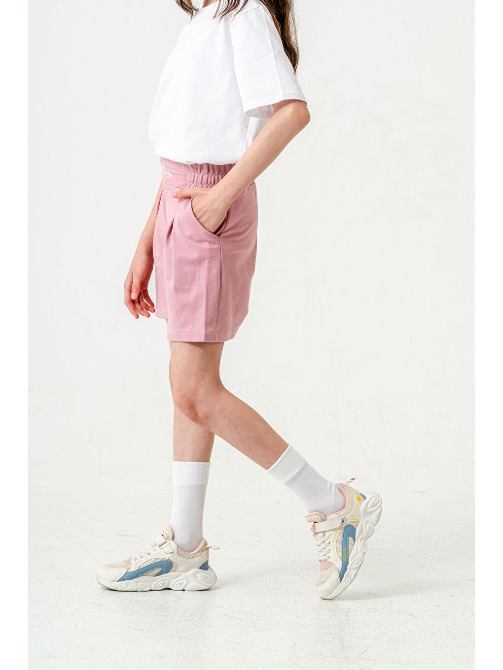 Pembe Kemer Ortası Nakışlı Kız Çocuk Şort-7