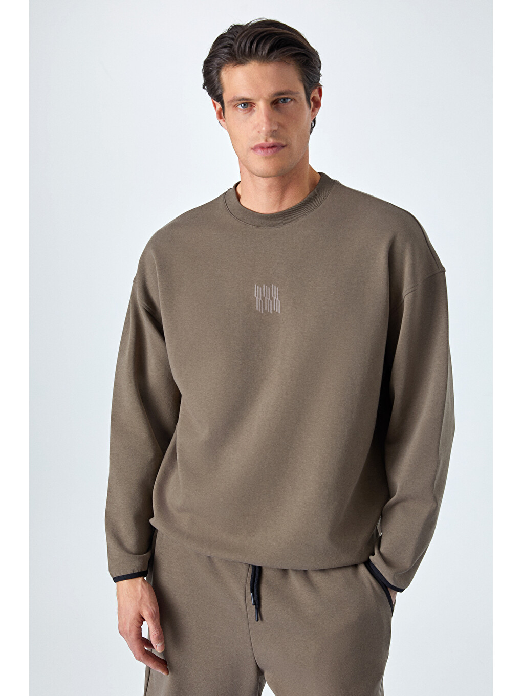 Plemon Erkek Bisiklet Yaka Uzun Kol Baskı Detaylı Oversize Koyu Kahverengi Sweatshirt