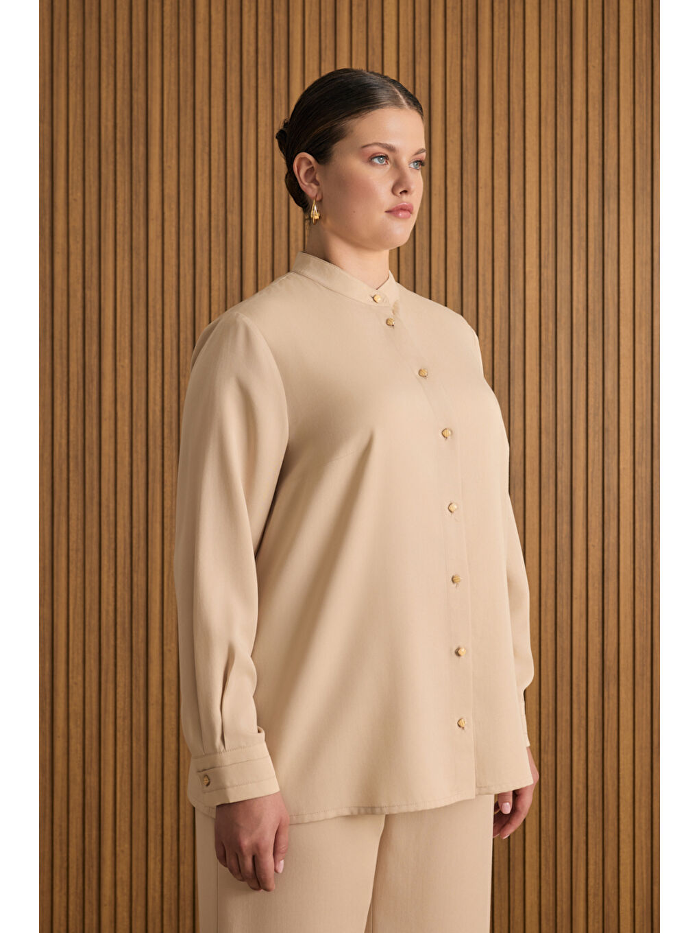 Bej Hakim Yaka Lyocell Bluz-2