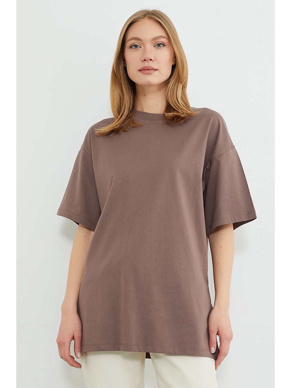 Kahverengi Basic Bisiklet Yaka Oversize Tişört