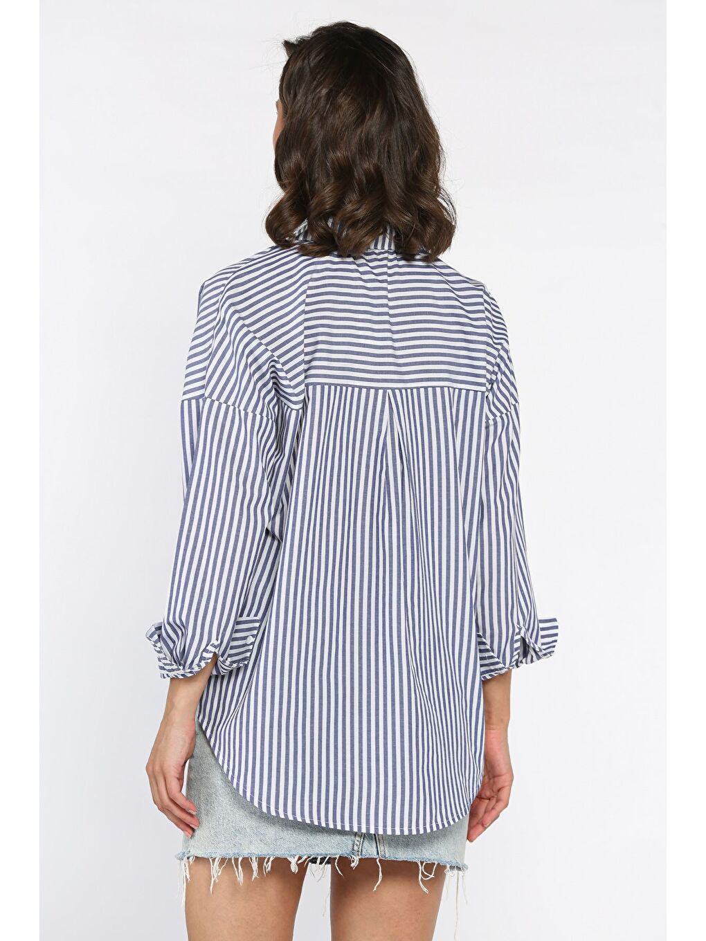 Lacivert Çizgili Cepli Kadın Salaş Gömlek-2