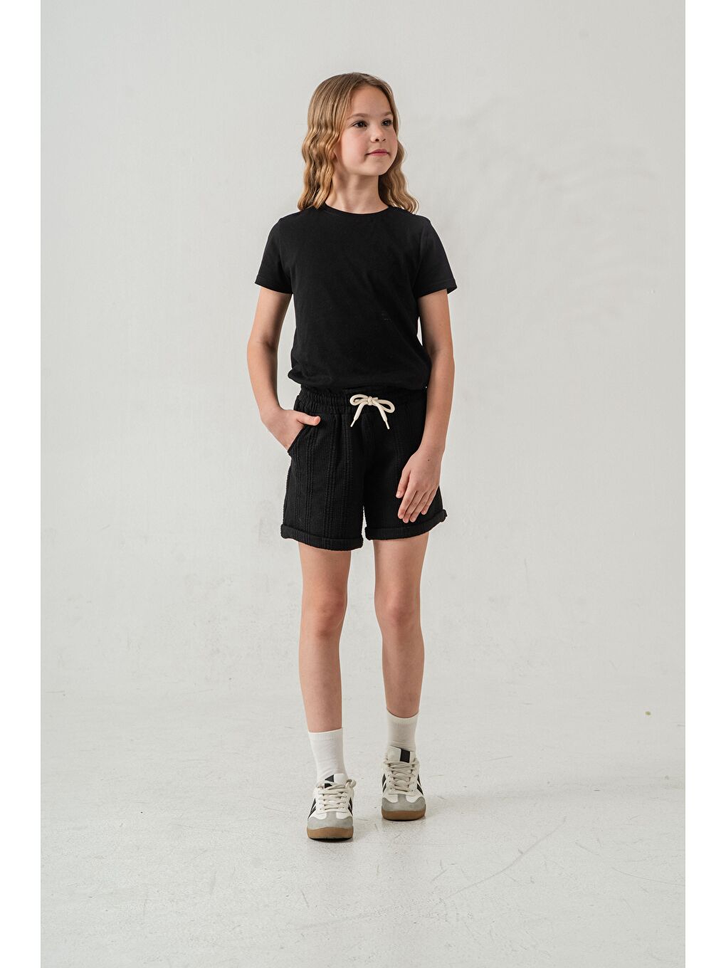 Siyah Duble Paçalı Kız Çocuk Şort-3