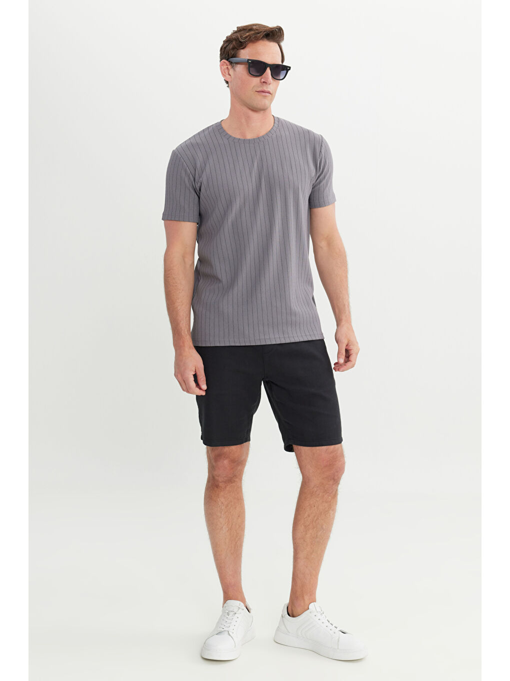 Erkek Gri Slim Fit Dar Kesim Bisiklet Yaka Esnek Tişört-1