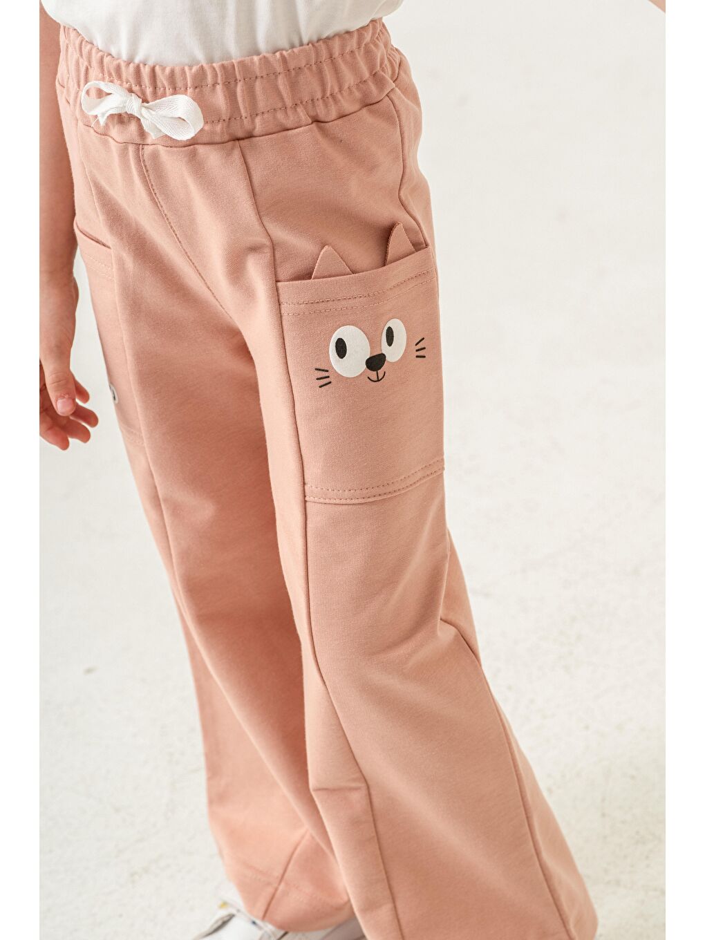 Bej Çift Cepli Cep Baskılı Kız Çocuk Eşofman Altı-7