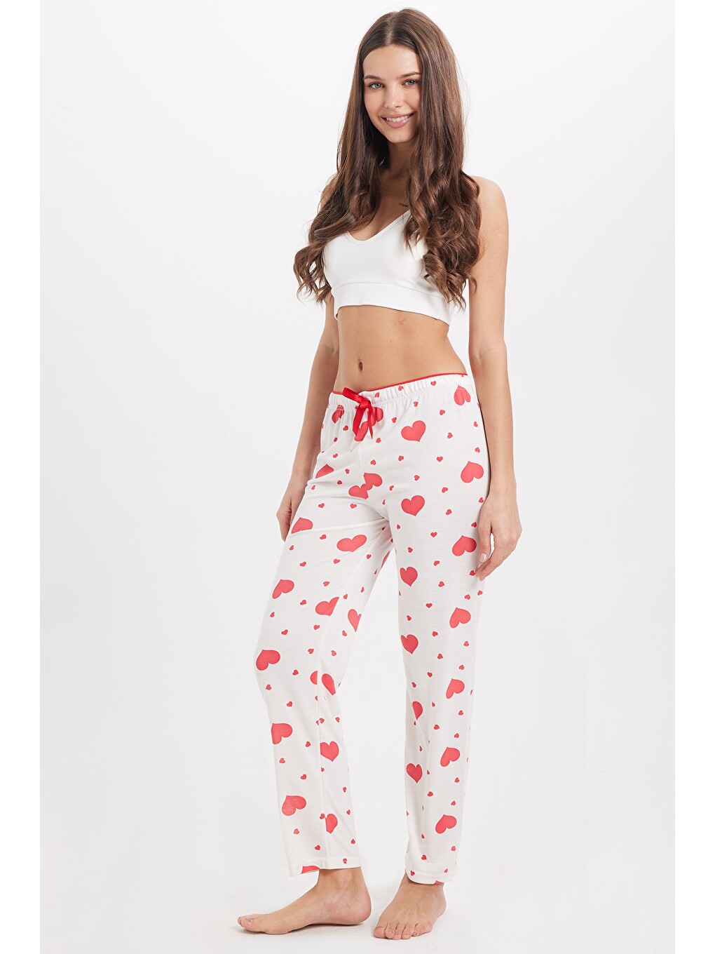 Kadın Regular Fit Klasik Kesim Viskon Beli Lastikli Fiyonk Detaylı Baskılı Beyaz Pijama Altı-7