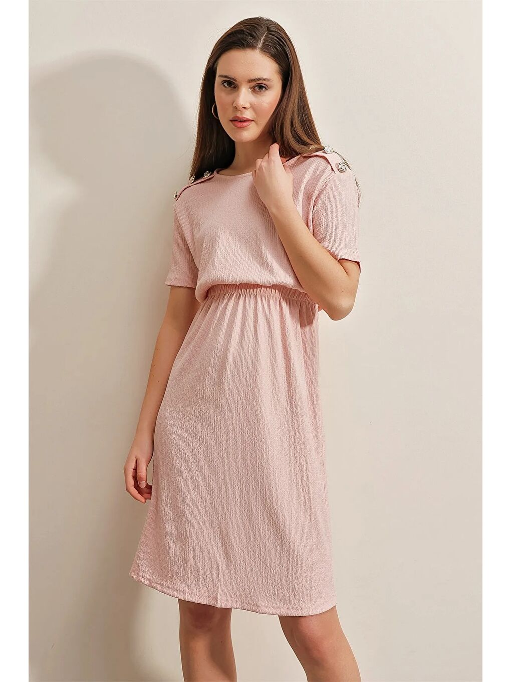 Kadın Pembe Elastik Bel Düğme Detaylı Rahat Örme Elbise HZL22S-BD123751
