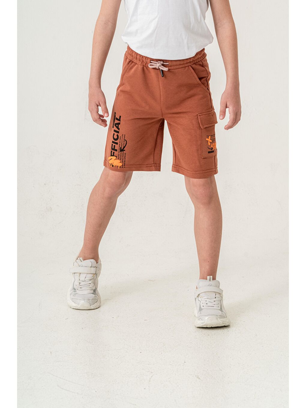 Kahverengi Offical Baskılı Kargo Cepli Erkek Çocuk Şort-2