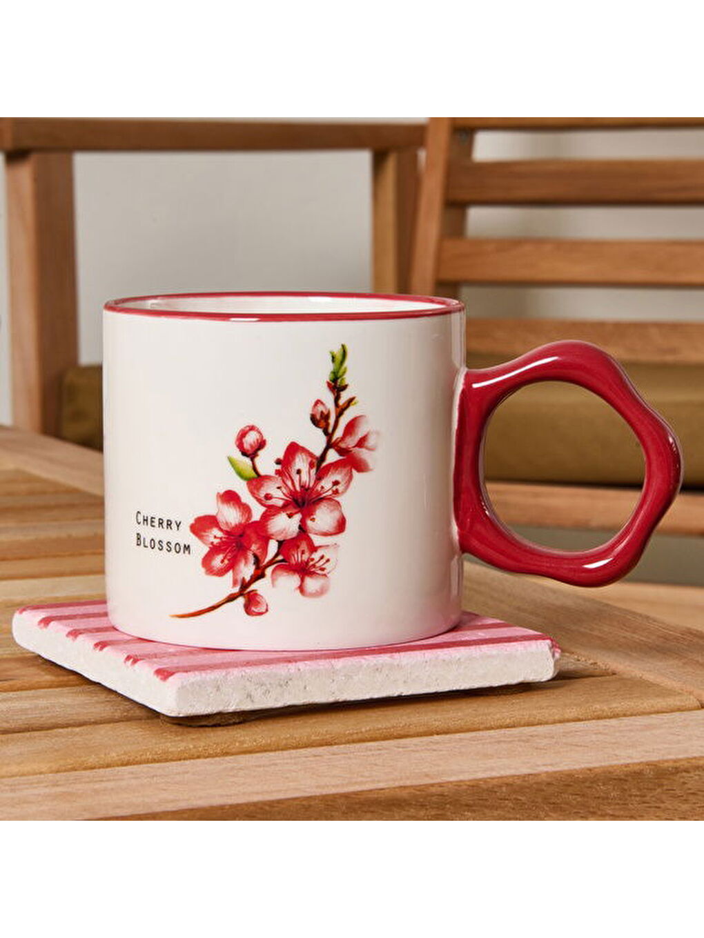 Evidea Kitchen Çiçek Desenli Kupa - Beyaz / Kırmızı - 310 ml