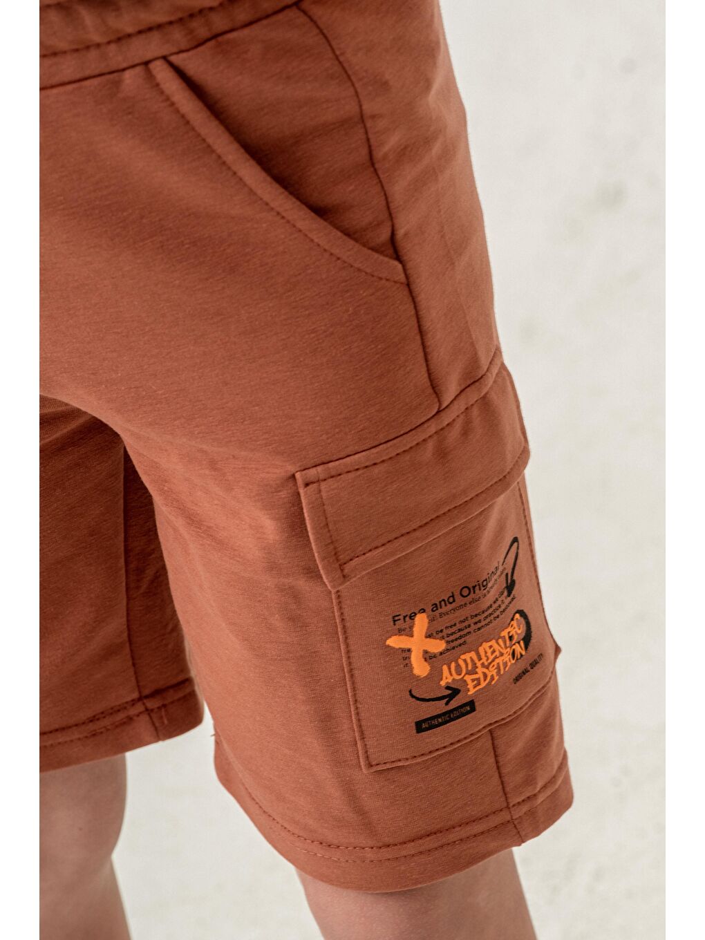 Kahverengi Offical Baskılı Kargo Cepli Erkek Çocuk Şort-6