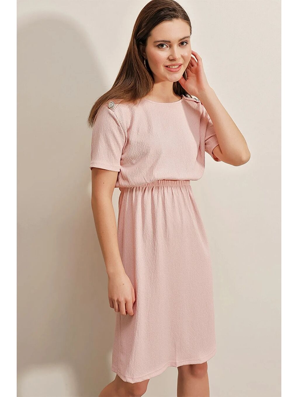 Kadın Pembe Elastik Bel Düğme Detaylı Rahat Örme Elbise HZL22S-BD123751-2