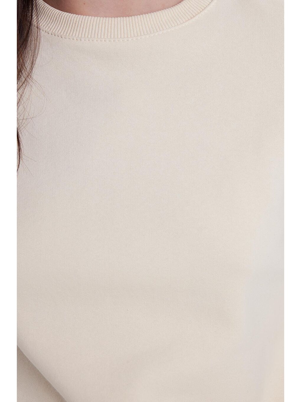 Bej Kadın Oversize Geniş Kesim Pamuklu Bisiklet Yaka Taş Sweatshirt-2