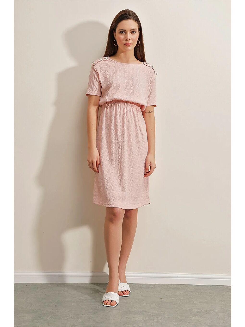 Kadın Pembe Elastik Bel Düğme Detaylı Rahat Örme Elbise HZL22S-BD123751-3