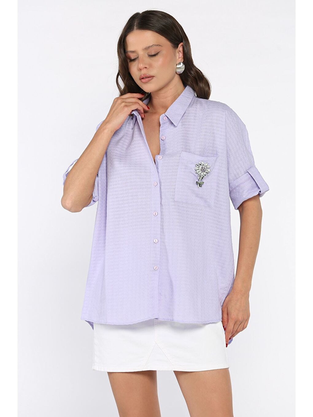 Lila Kadın Çiçek Aksesuarlı Cepli Salaş Gömlek-1