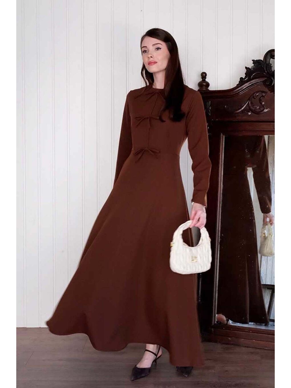 Kahverengi Acı Kahve Fiyonk Detay Elbise-2