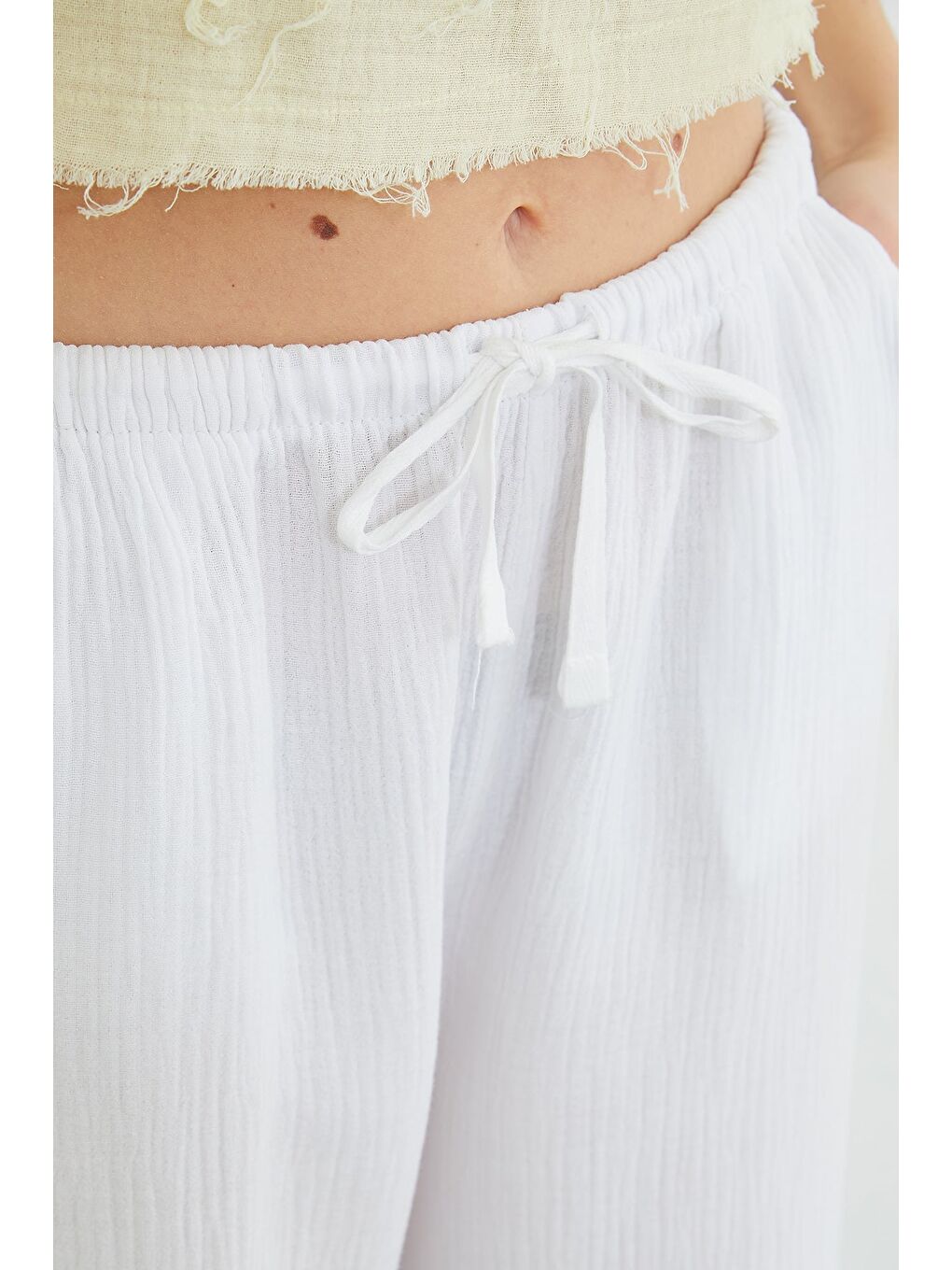 Beyaz Beli Bağlamalı Müslin Kumaş Palazzo Pantolon-4