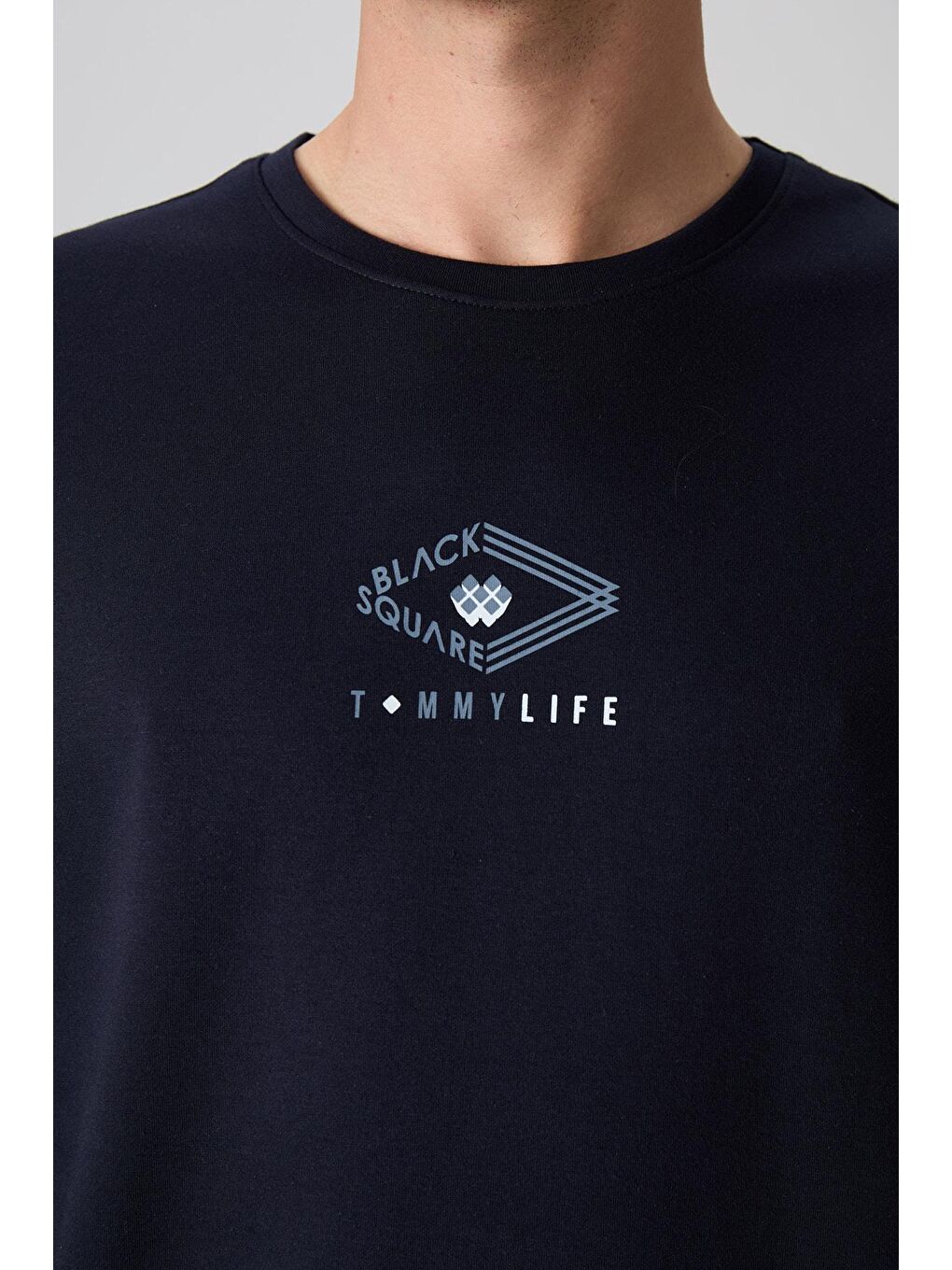 TOMMYLIFE Lacivert Pamuklu Kalın Yumuşak Dokulu Oversize Fit Baskılı Erkek T-Shirt - 88325 - 1