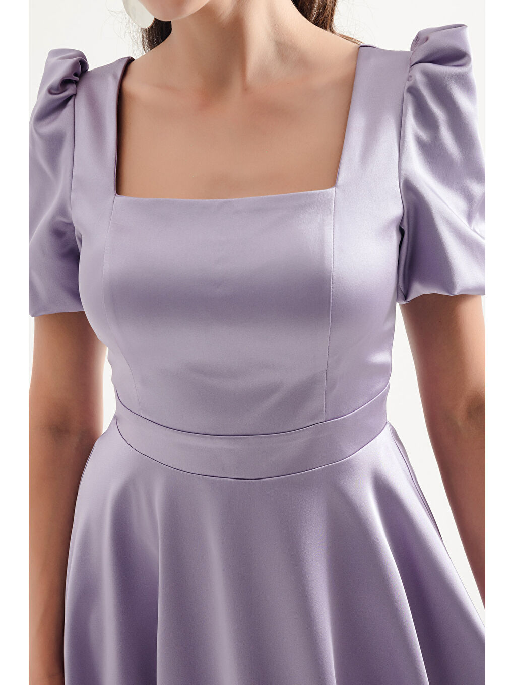 Kadın Lila Balon Kol Kloş Kesim Mini Saten Abiye Elbise-3
