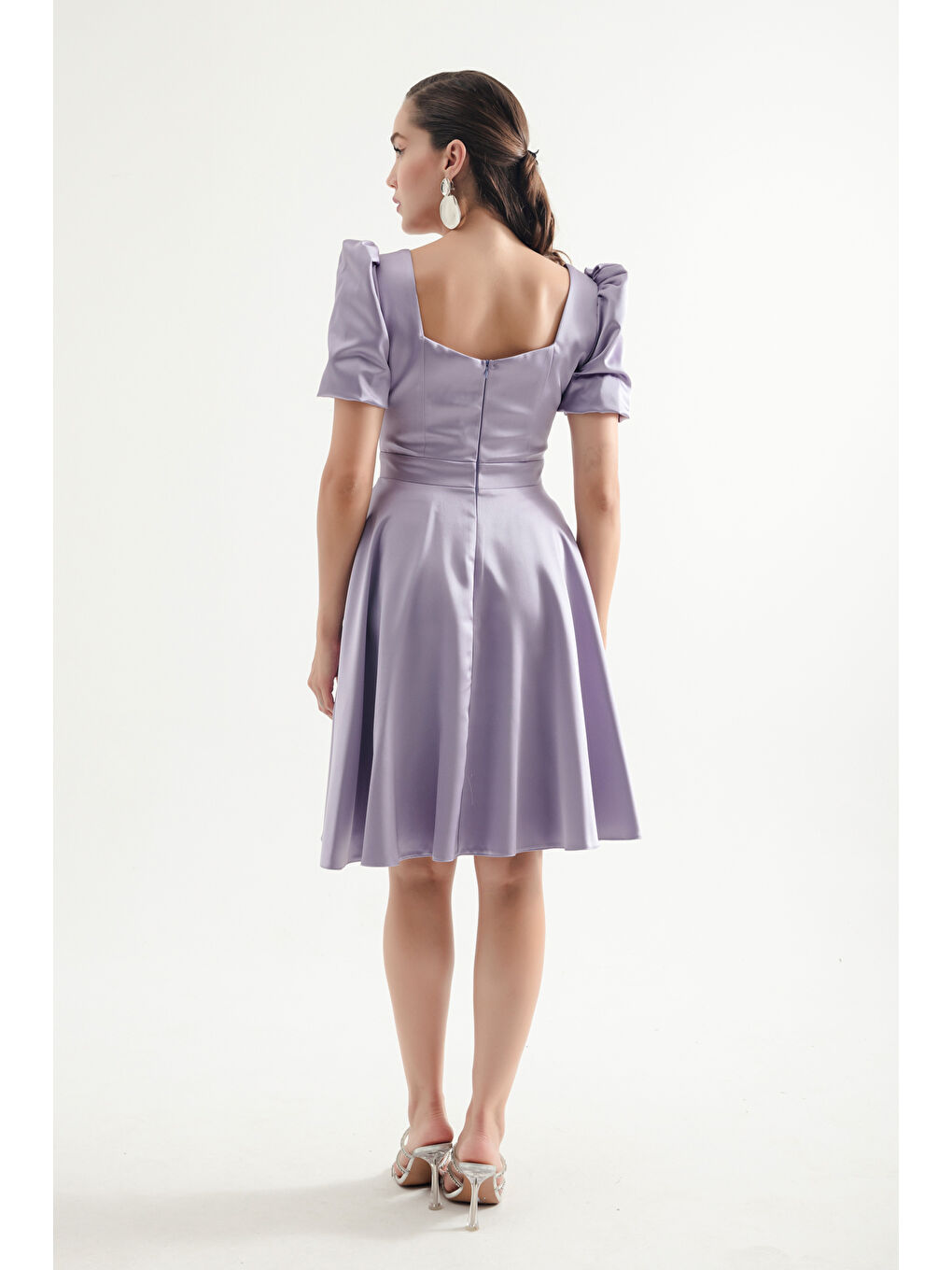 Kadın Lila Balon Kol Kloş Kesim Mini Saten Abiye Elbise-4