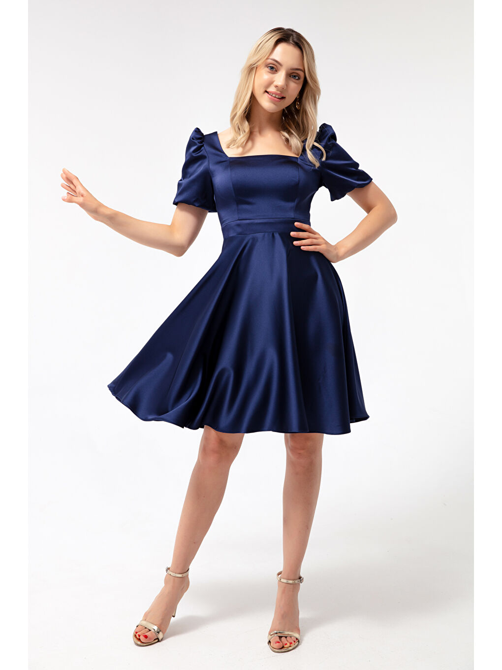 Kadın Lacivert Balon Kol Kloş Kesim Midi Saten Abiye Elbise-3