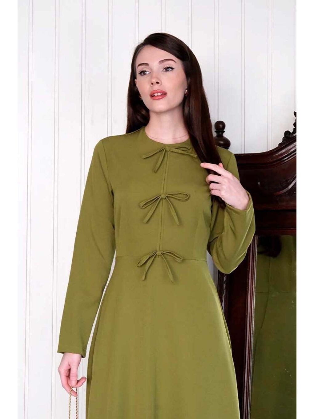 Yağ Yeşili Fiyonk Detay Elbise-5