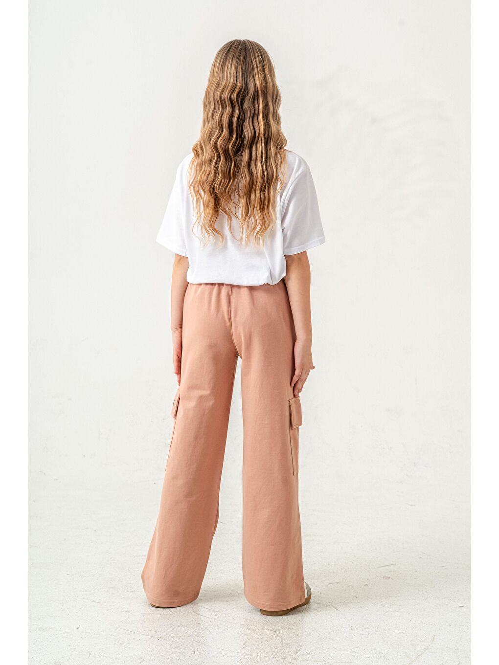 Bej Kargo Cepli Paçalar Rivetli Cep Kapagı Inspiration Baskılı Kız Çocuk Eşofman Altı-11