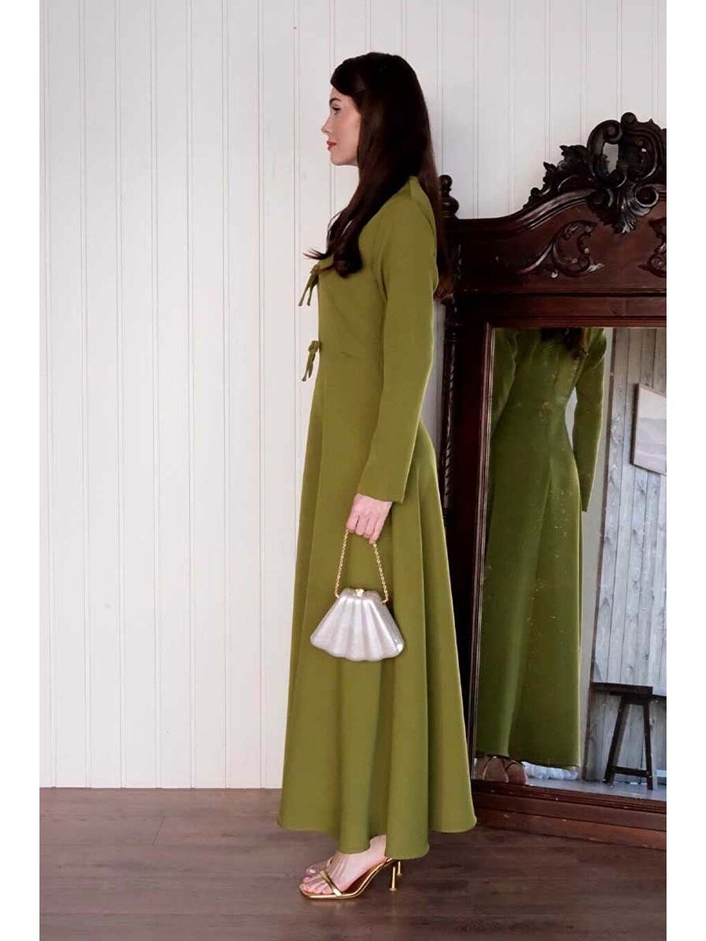Yağ Yeşili Fiyonk Detay Elbise-6