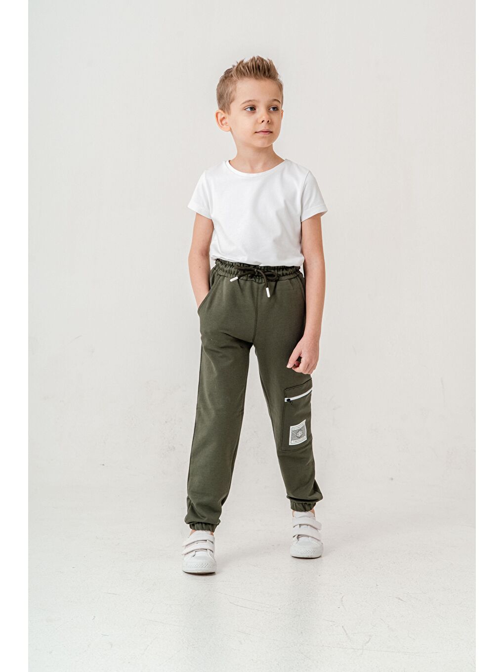 Haki Kargo Cepli Cep Kapagı International Traveller Baskılı Erkek Çocuk Eşofman Altı-1