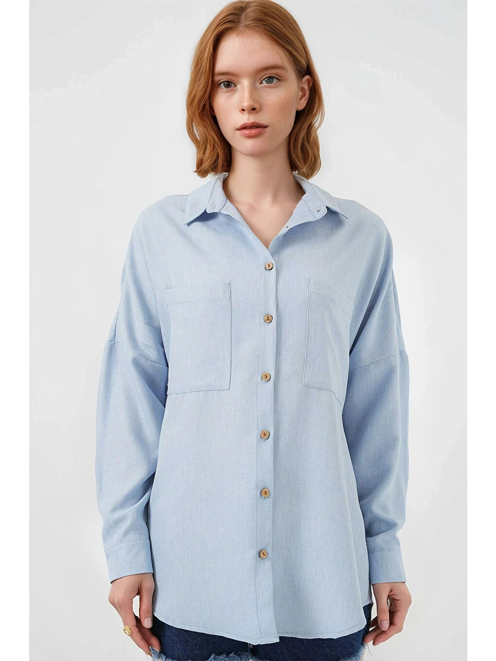 Kadın Buz Mavi Oversize Çift Cepli Keten Gömlek HZL22S-BD1201261