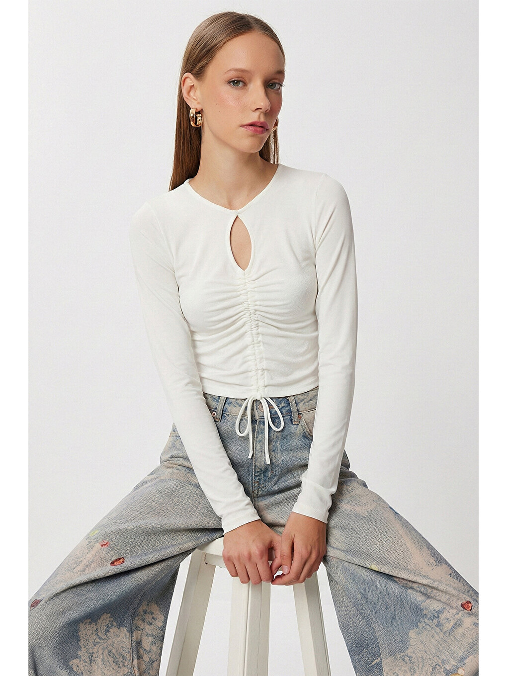 Ekru Büzgülü Cut Out Detaylı Örme Bluz ?? EKRU LEX0018