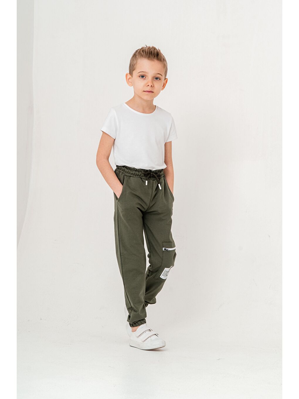 Haki Kargo Cepli Cep Kapagı International Traveller Baskılı Erkek Çocuk Eşofman Altı-3