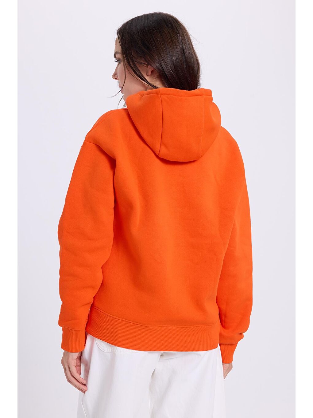 Kadın Oversize Geniş Kesim Pamuklu Yumuşak Dokulu İçi Polarlı Basic Turuncu Kapüşonlu Sweatshirt-7