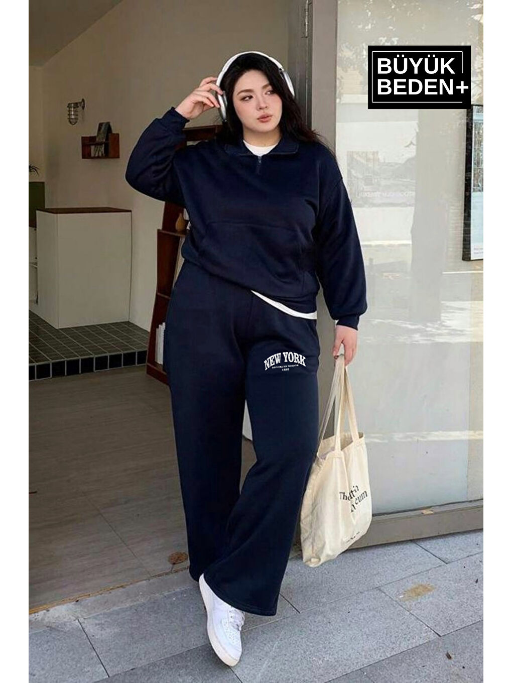 Lacivert Kadın Büyük Beden New York Baskılı İnce Eşofman Altı SPR24BEAK47-1