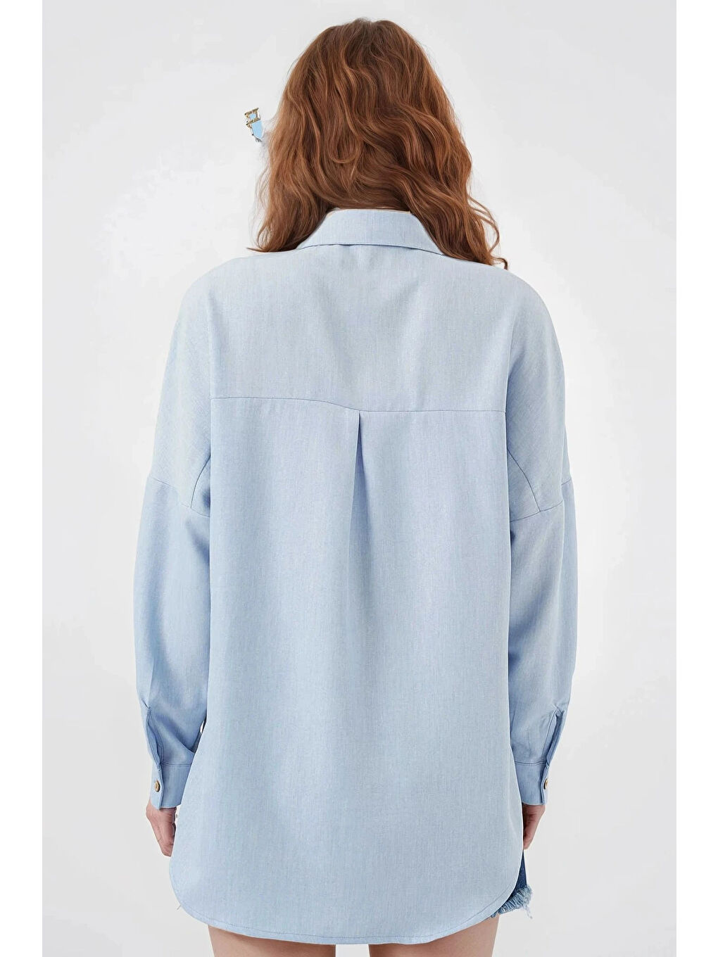 Kadın Buz Mavi Oversize Çift Cepli Keten Gömlek HZL22S-BD1201261-3