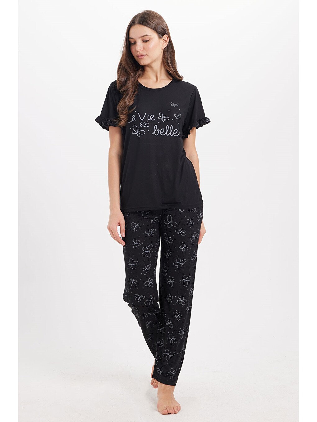 Kadın Regular Fit Klasik Kesim %100 Pamuk Fırfır Detaylı Kısa Kollu Baskılı Siyah Pijama Takımı-6