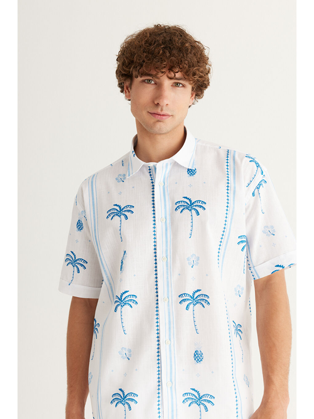 Erkek Beyaz-Lacivert Oversize Bol Kesim Klasik Yaka %100 Pamuk Baskılı Gömlek-1