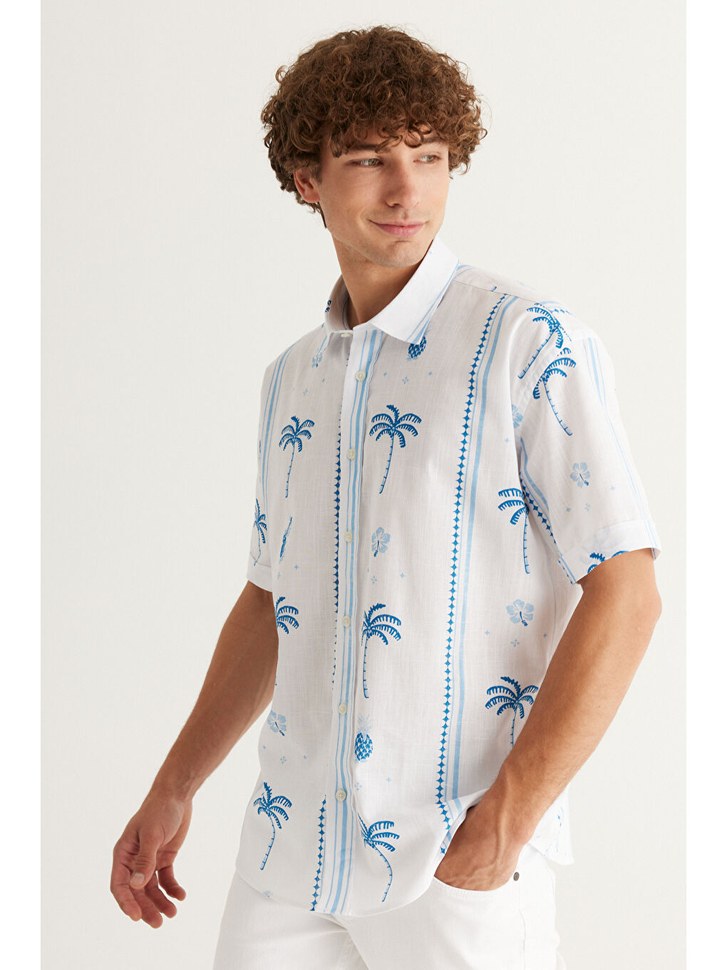 Erkek Beyaz-Lacivert Oversize Bol Kesim Klasik Yaka %100 Pamuk Baskılı Gömlek-2