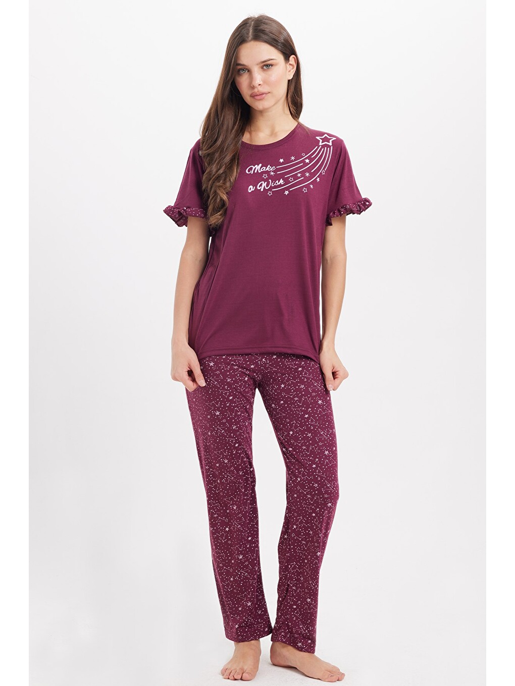 Kadın Regular Fit Klasik Kesim %100 Pamuk Fırfır Detaylı Kısa Kollu Baskılı Mürdüm Pijama Takımı