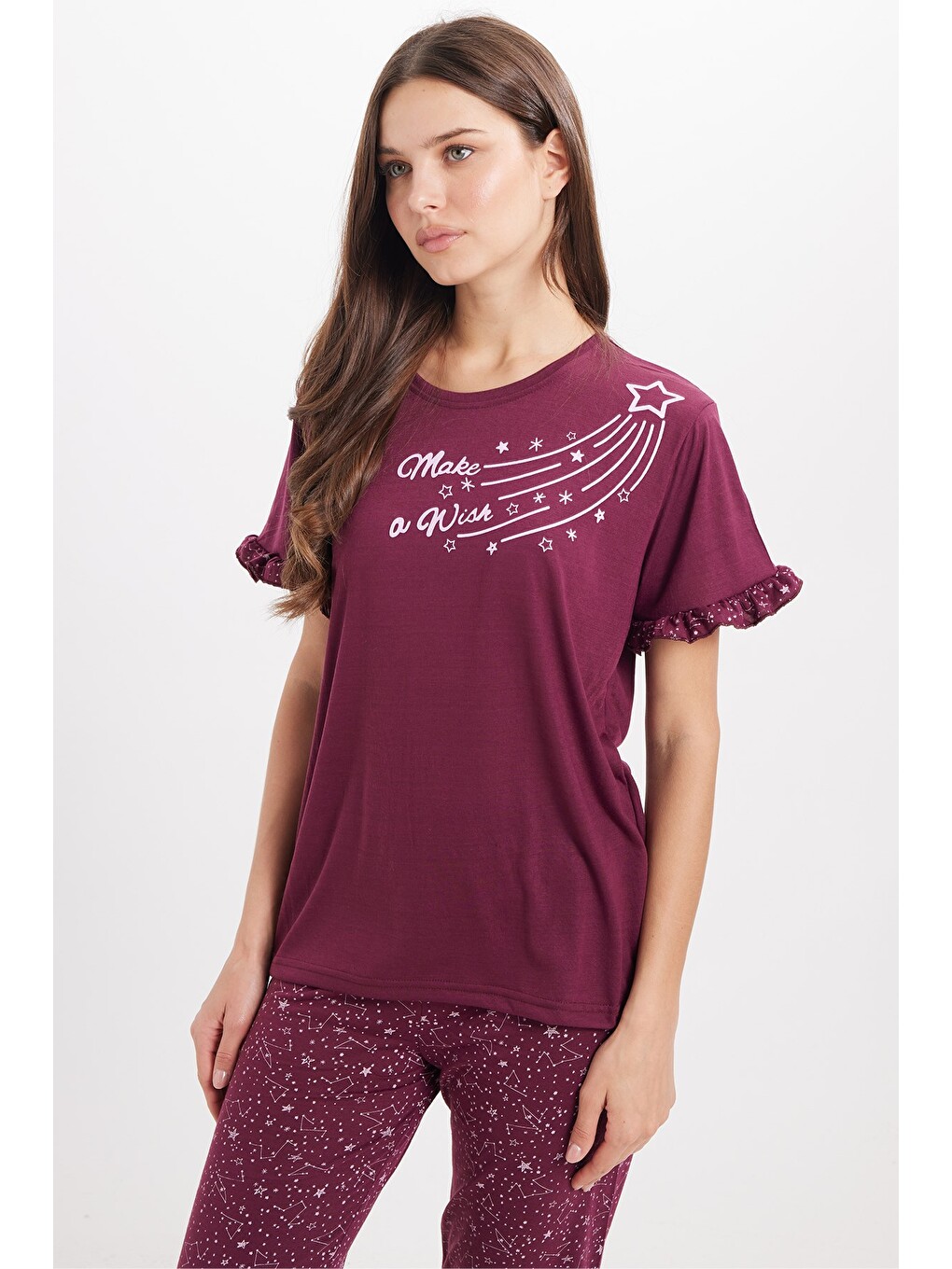 Kadın Regular Fit Klasik Kesim %100 Pamuk Fırfır Detaylı Kısa Kollu Baskılı Mürdüm Pijama Takımı-1