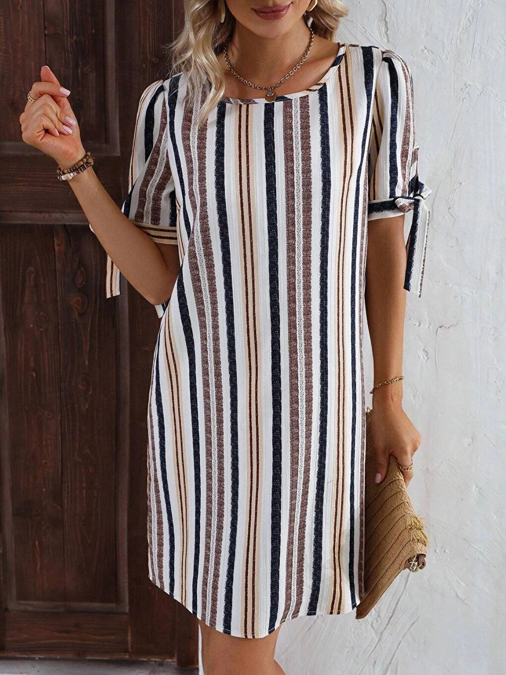 Ekru Kadın Krem Lacivert İthal Keten Baskılı Bisiklet Yaka Astarsız Elbise HZL24S-FRY121011-3