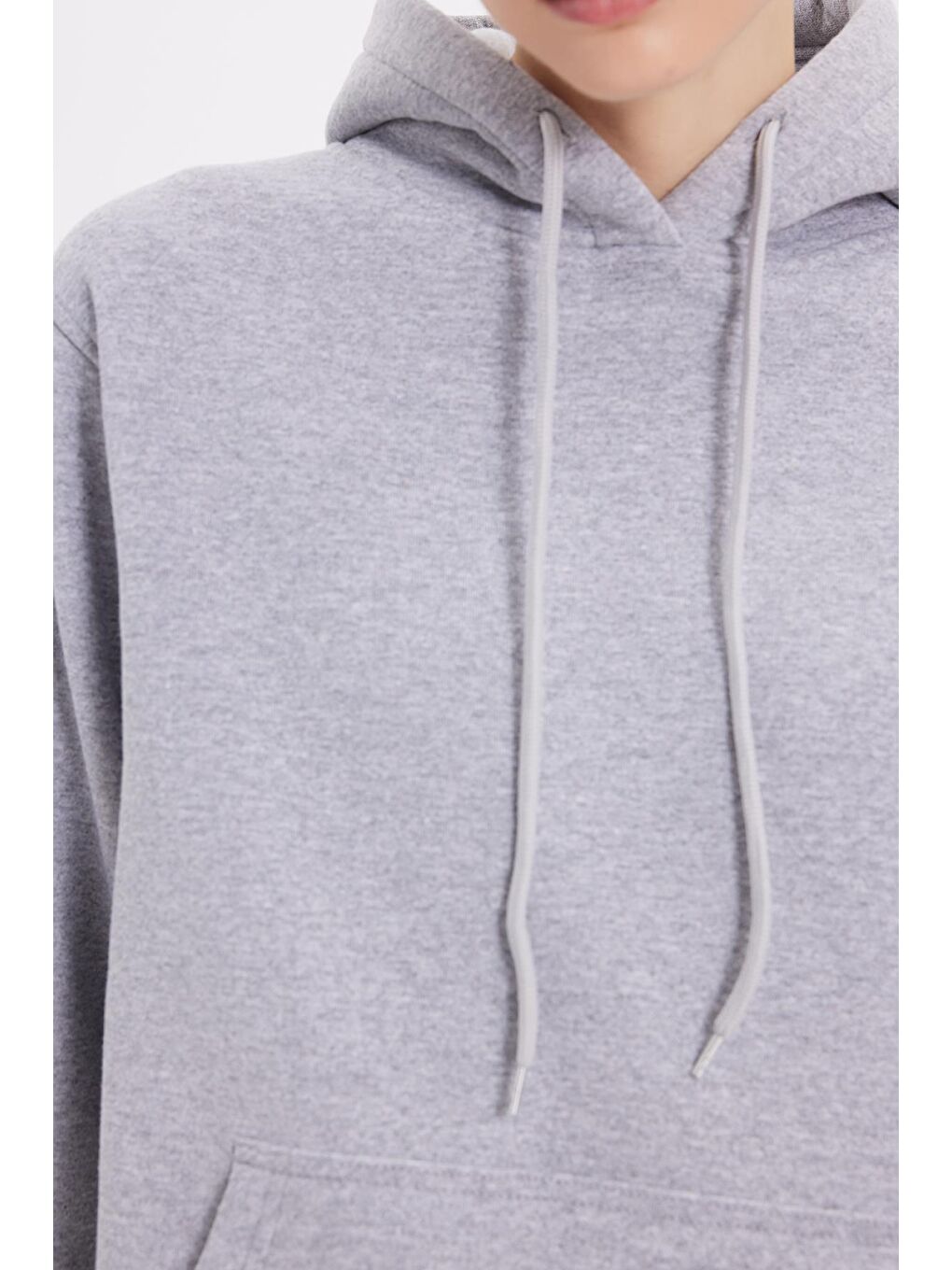Kadın Relax Fit Rahat Kesim Pamuklu Kapüşonlu Kanguru Cepli Gri Sweatshirt-5