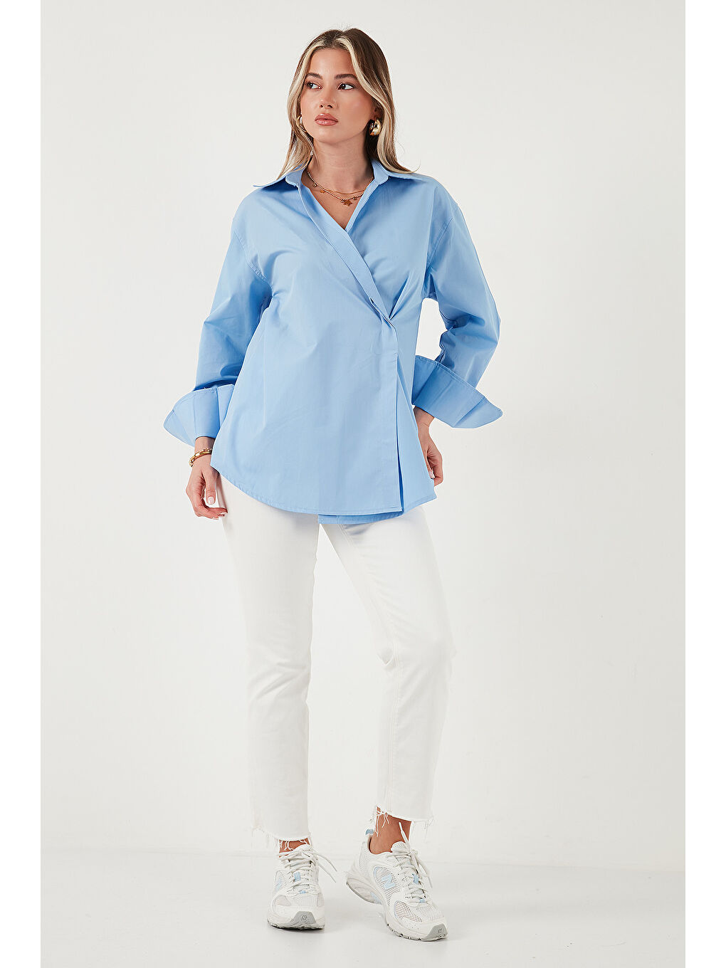 Mavi Regular Fit Klasik Yaka Bağlamalı Uzun Kollu Gömlek 6834987-1