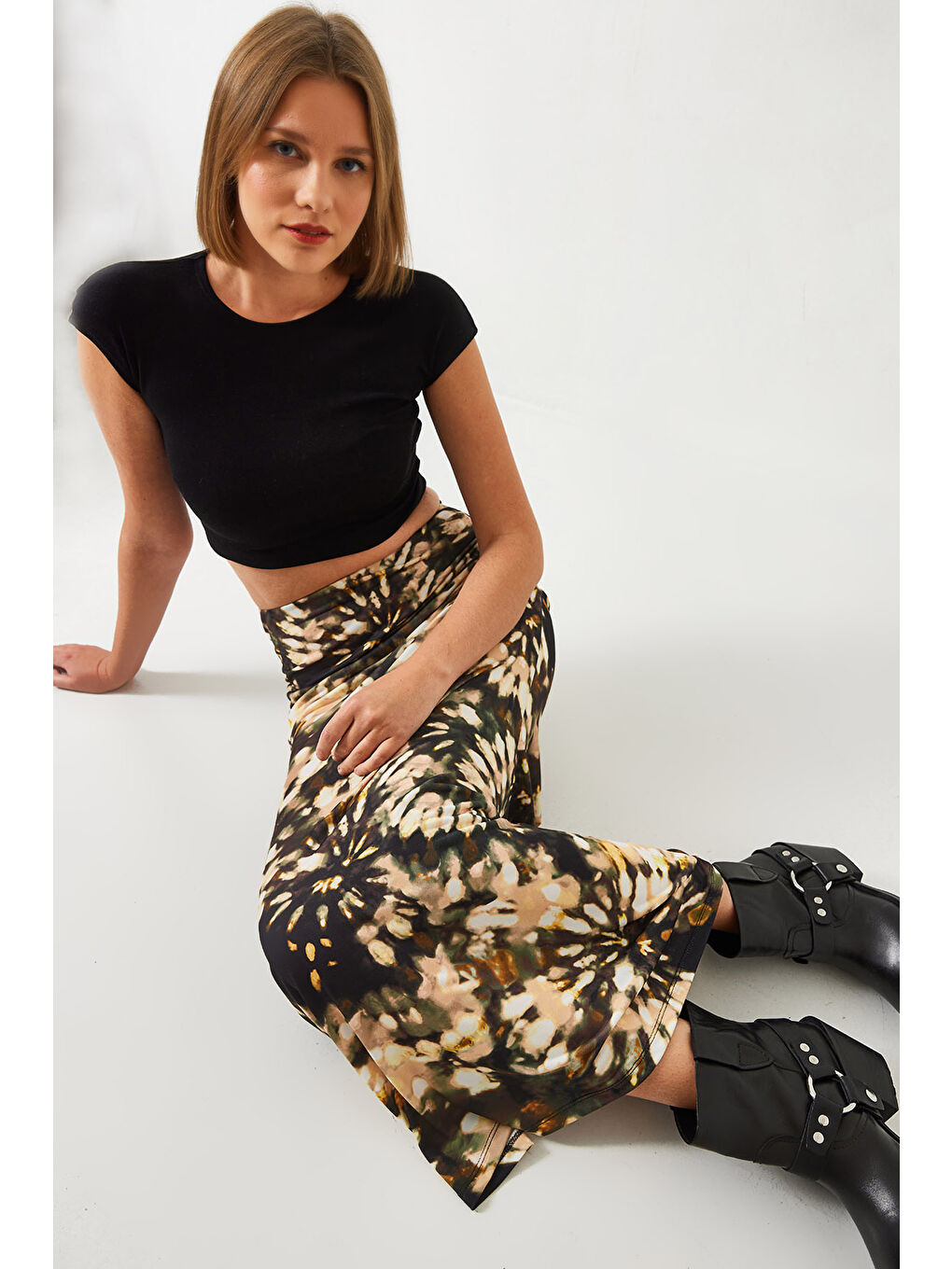 Yeşil Kadın Desenli Uzun Beli Lastikli Etek-3