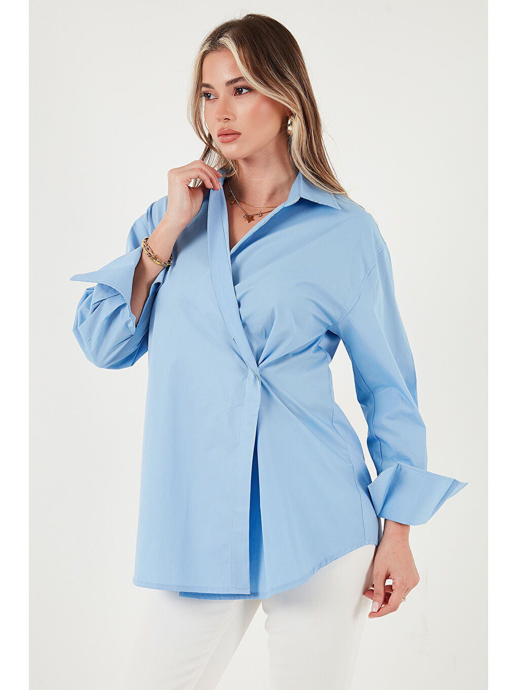 Mavi Regular Fit Klasik Yaka Bağlamalı Uzun Kollu Gömlek 6834987-2