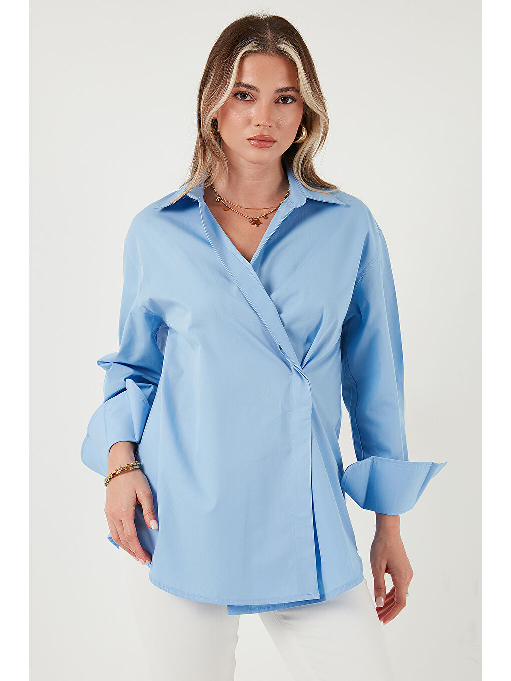 Mavi Regular Fit Klasik Yaka Bağlamalı Uzun Kollu Gömlek 6834987-4