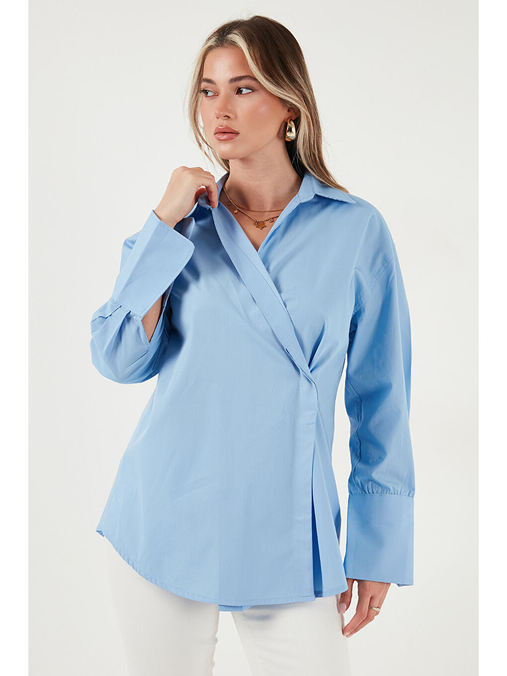 Mavi Regular Fit Klasik Yaka Bağlamalı Uzun Kollu Gömlek 6834987-5