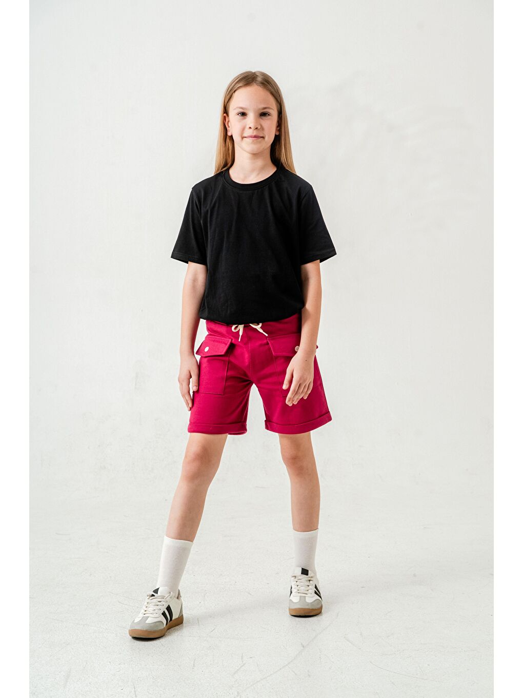 Fuşya Kargo Cepli Cep Kapağı Nakışlı Kız Çocuk Şort