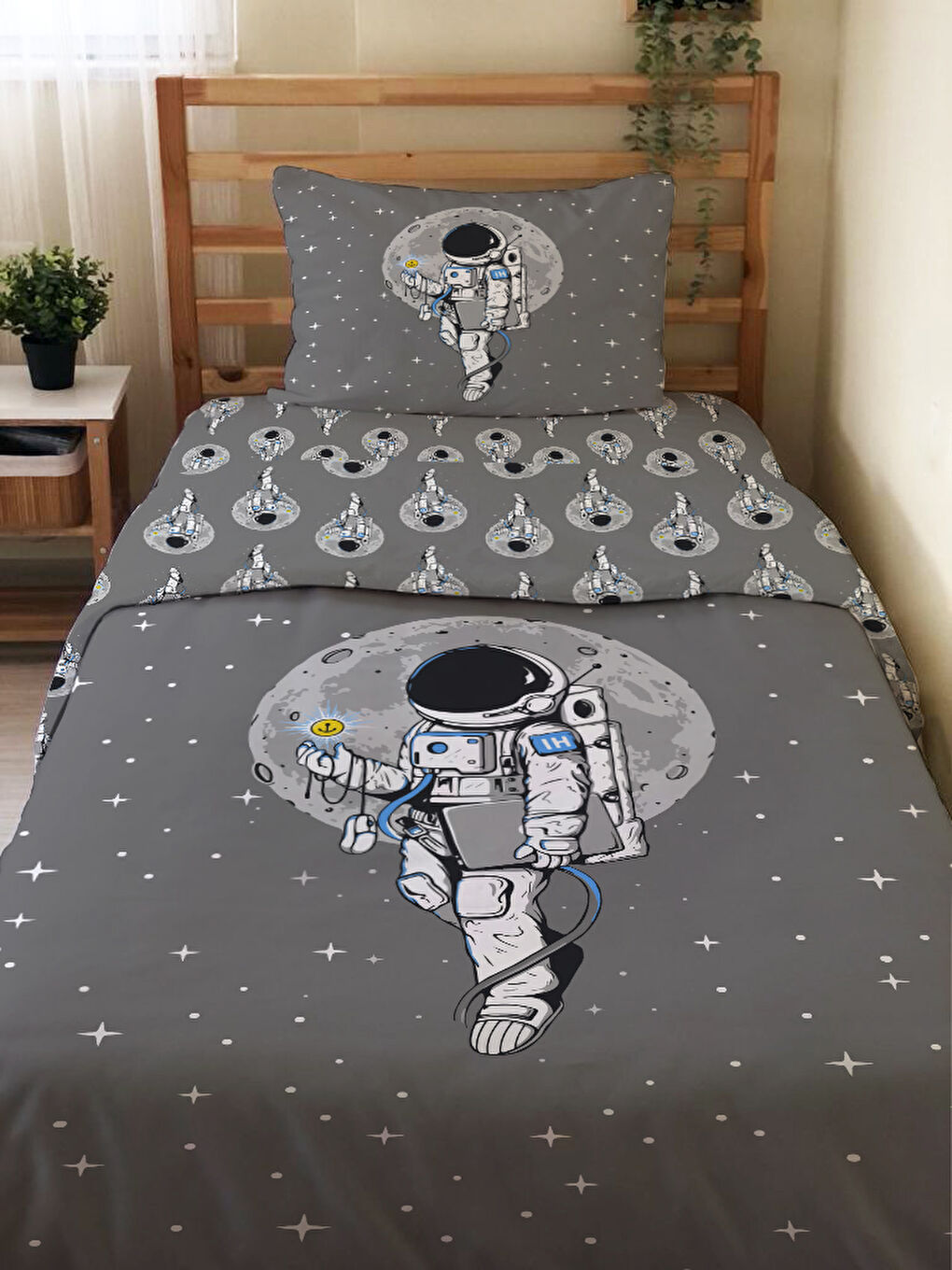 EVMİLA Karışık Astronot Desenli Çarşafsız 2 li Takım Baskılı Tek Kişilik Nevresim Takımı 160x220 cm Gri