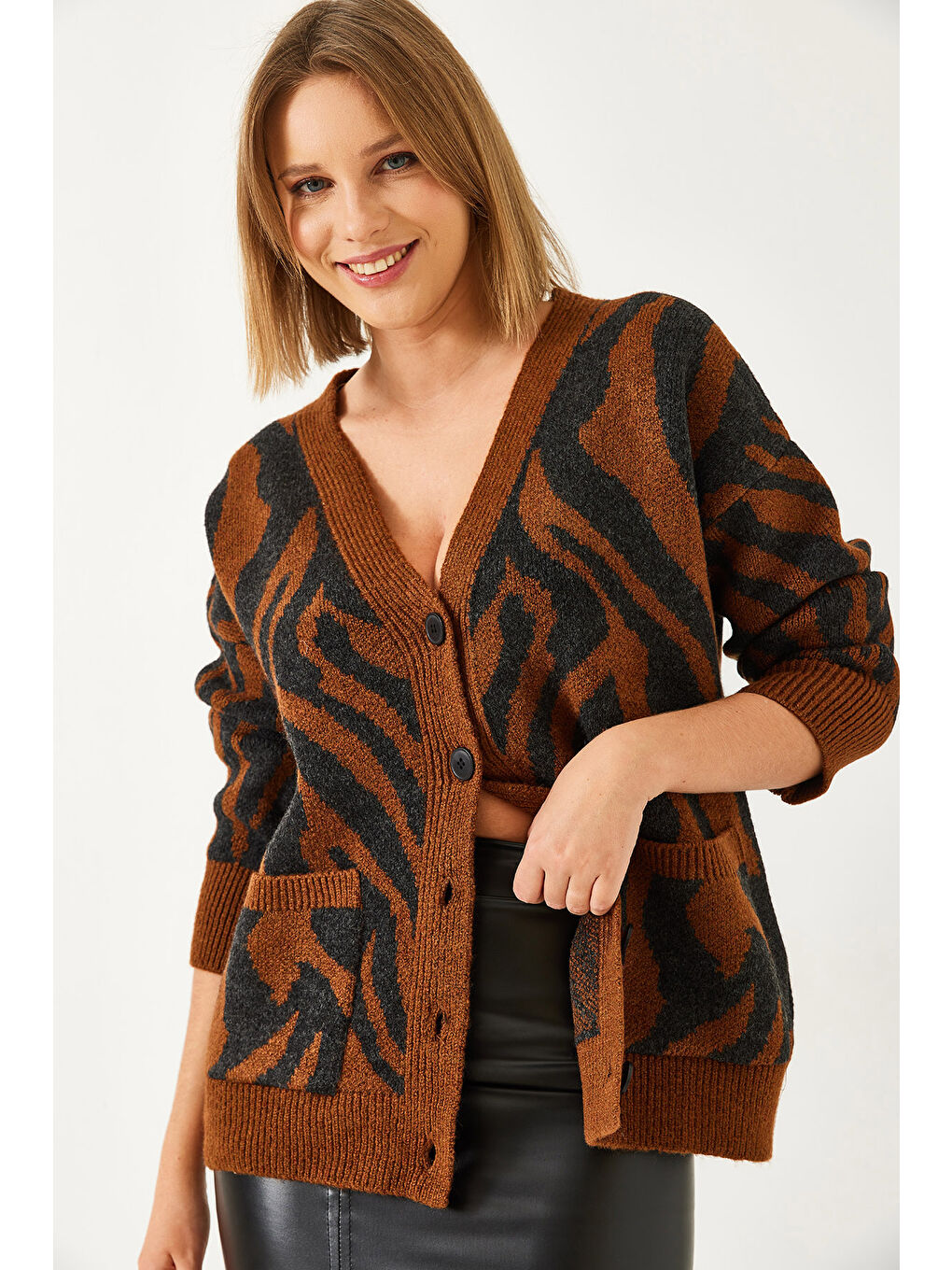 Kahverengi Kadın Zebra Desenli Triko Hırka-2