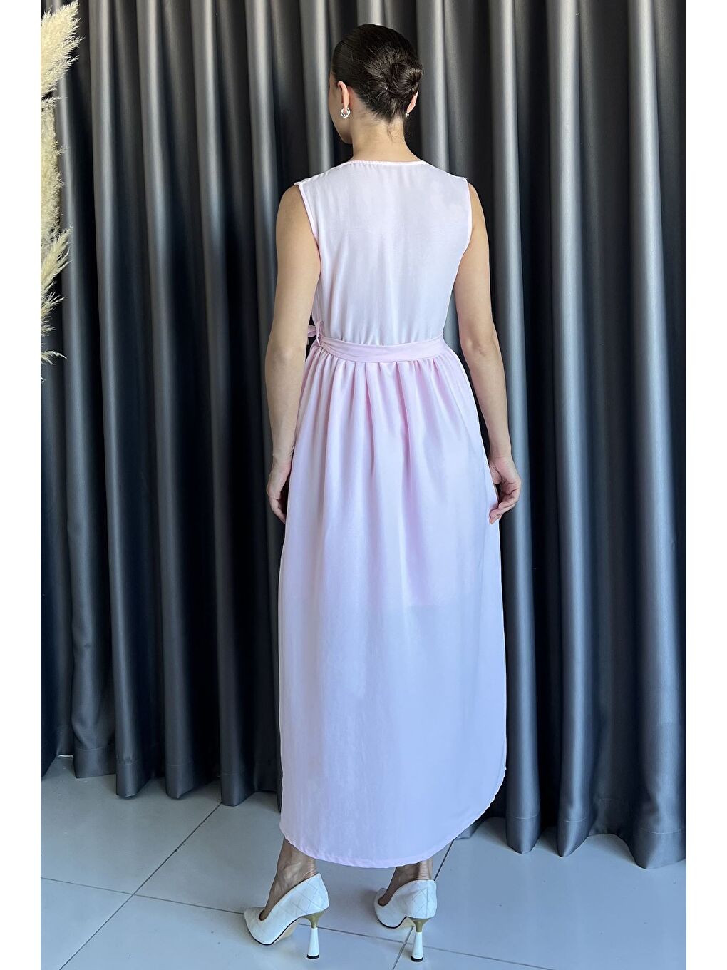 Pembe Kruvaze Yaka Kuşaklı Sıfır Kol Elbise-2