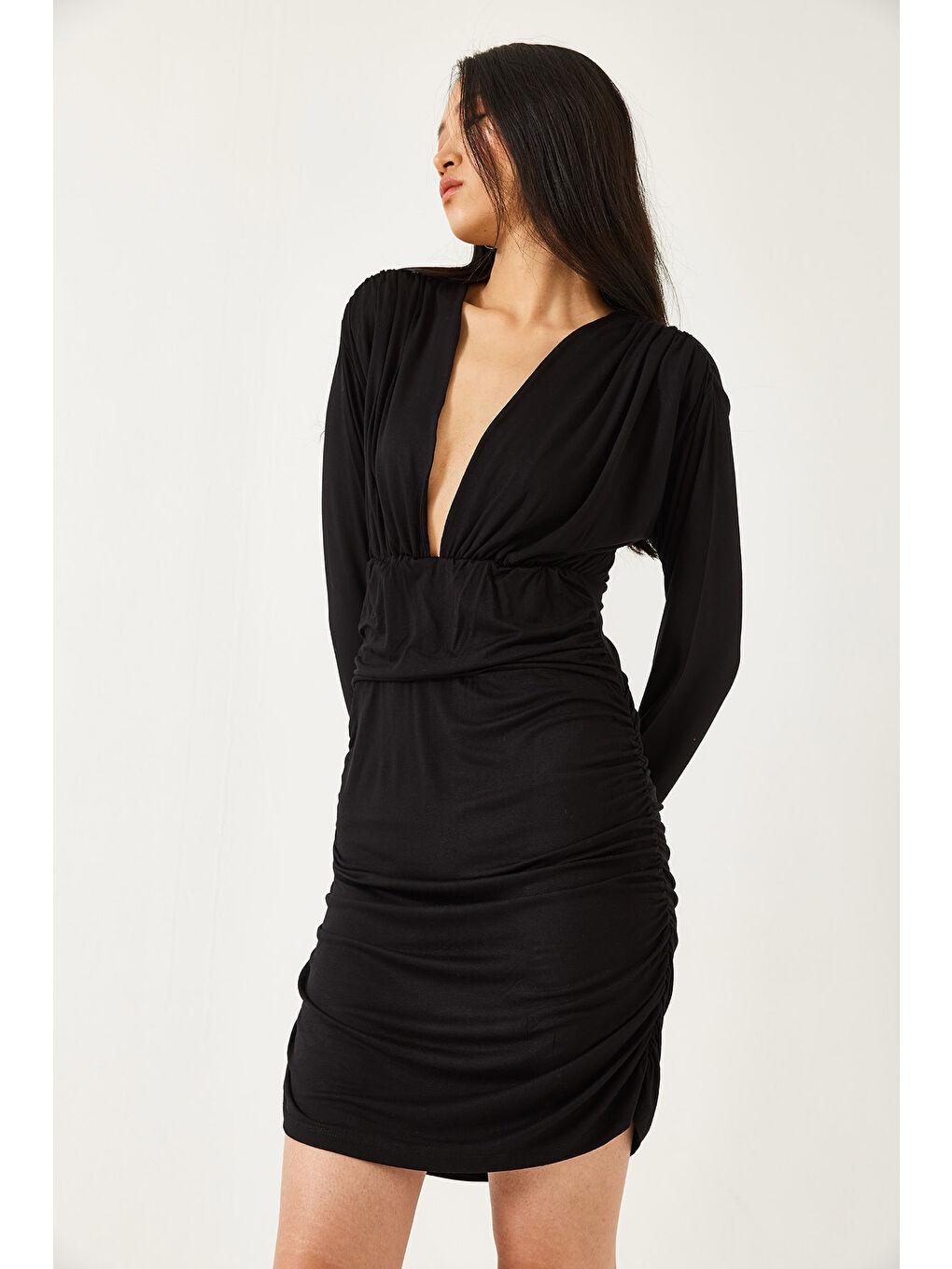 Siyah Kadın Yanları Büzgülü Elbise-5